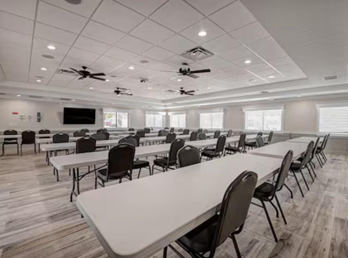 DEERFIELD LAKE - Residential