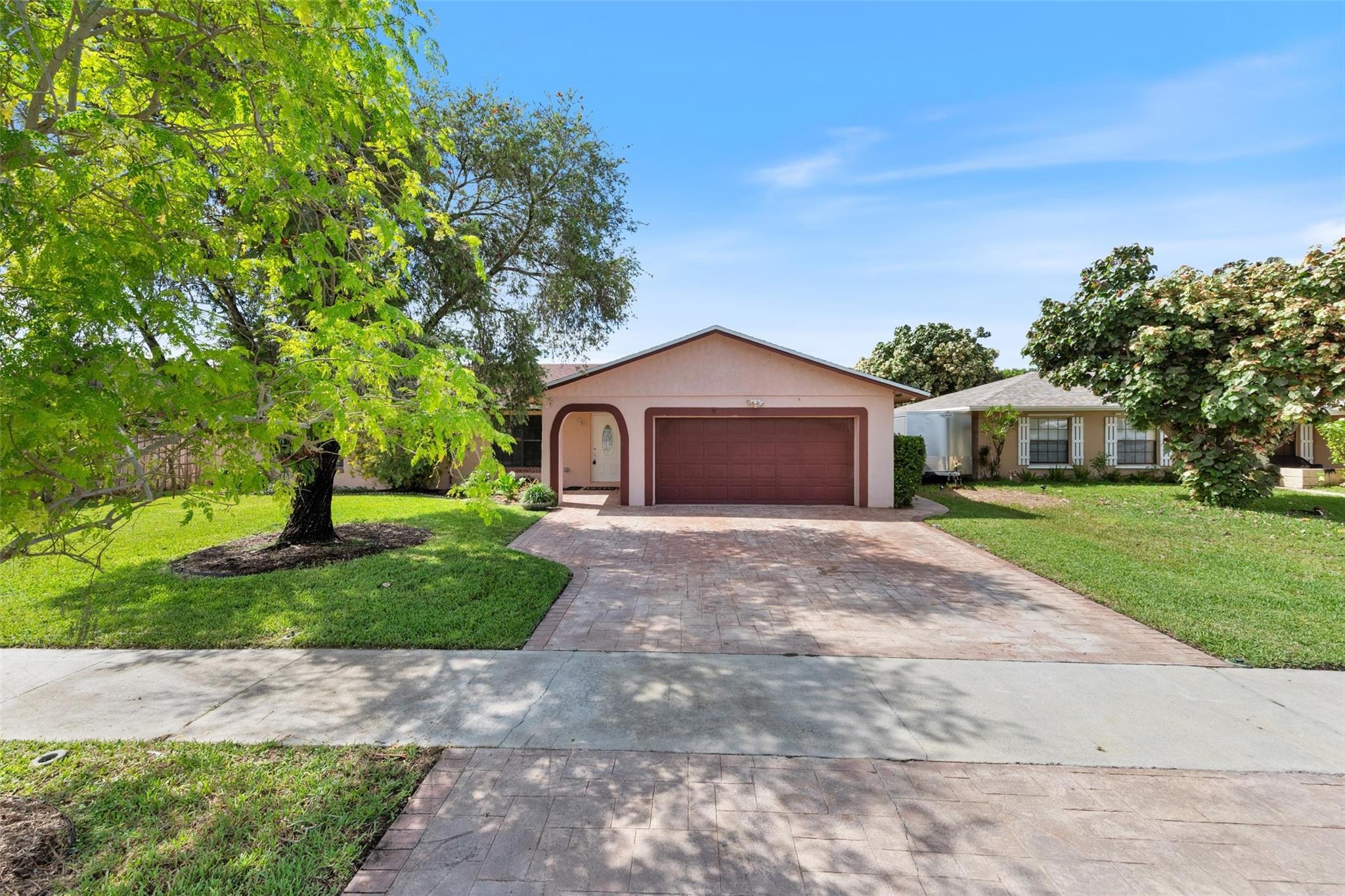 3 Bedroom, 3 Bath pool home in West Davie on a serene lake. Freshly painted and ready to move in! Fruit trees include mango, starfruit, lime and Barbados Cherry. Newer roof and partial hurricane shutters. Located near 595, restaurants and shopping. No HOA. Easy to show!