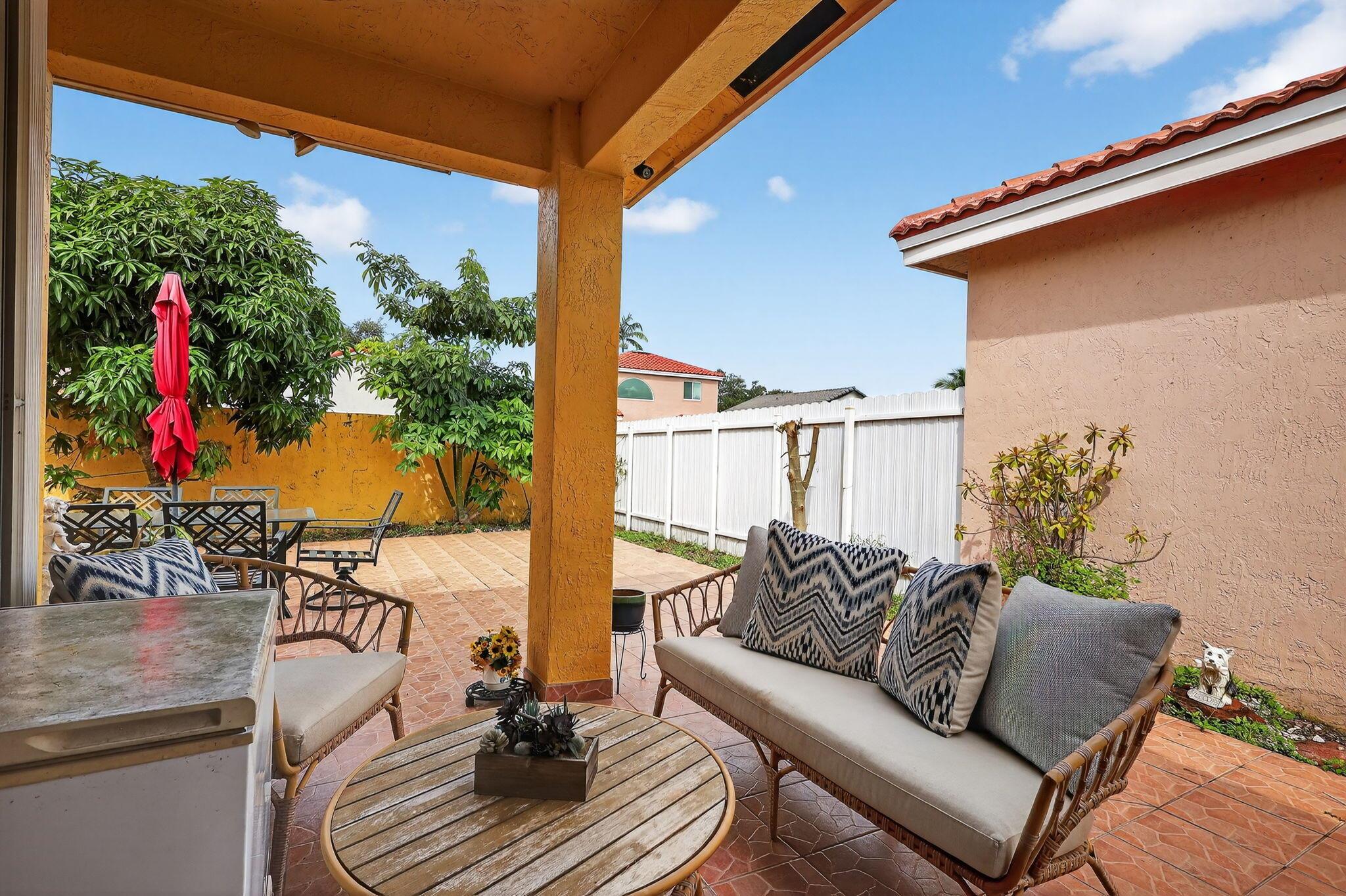 SPANISH LAKES 2ND ADDN - Residential