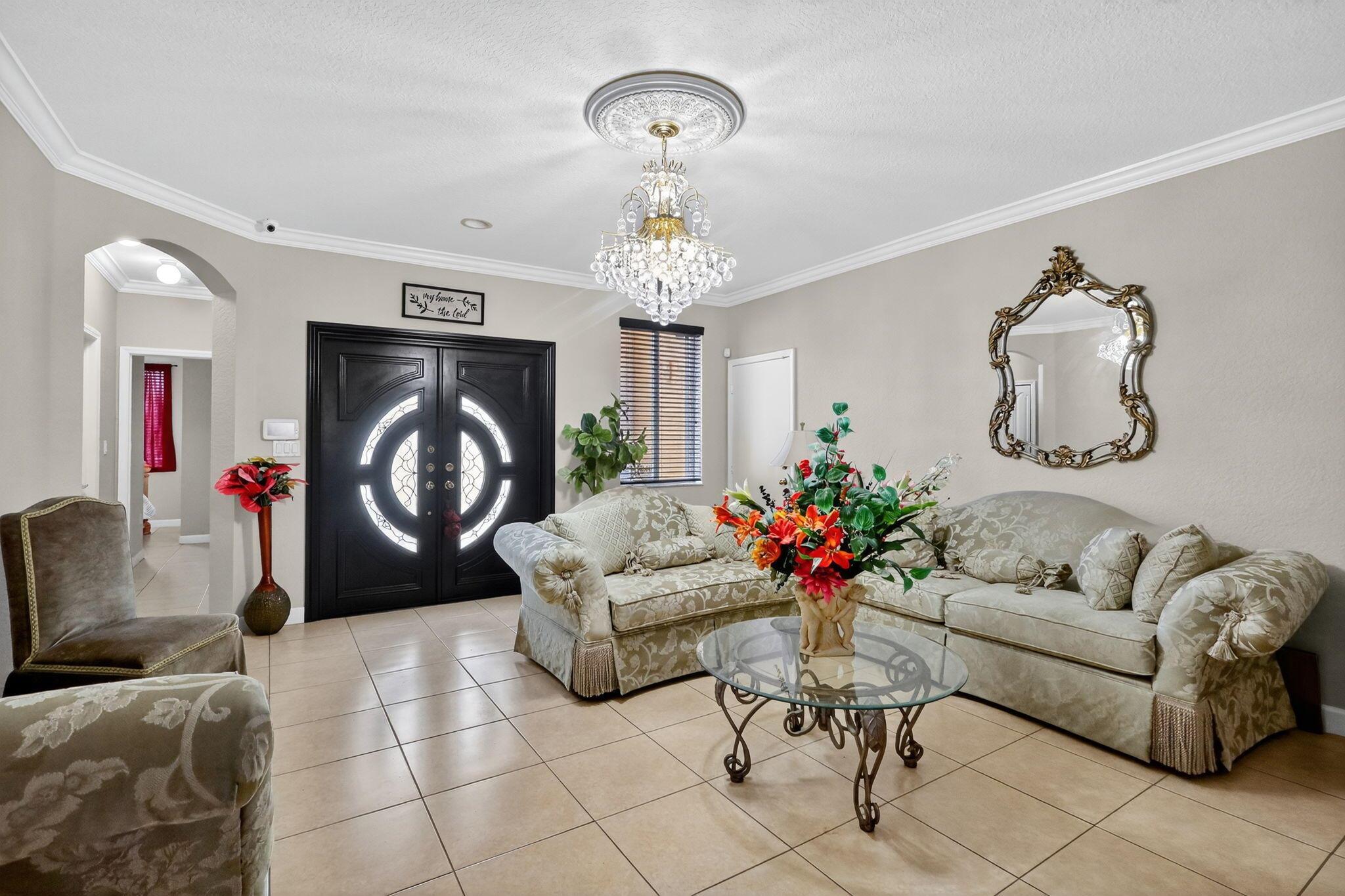 SPANISH LAKES 2ND ADDN - Residential