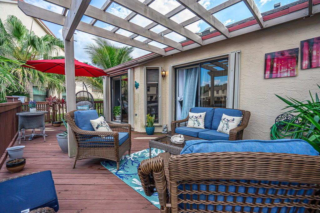 Photo of 1012 Landings Boulevard, Greenacres, FL 33413 (MLS # R11011348)