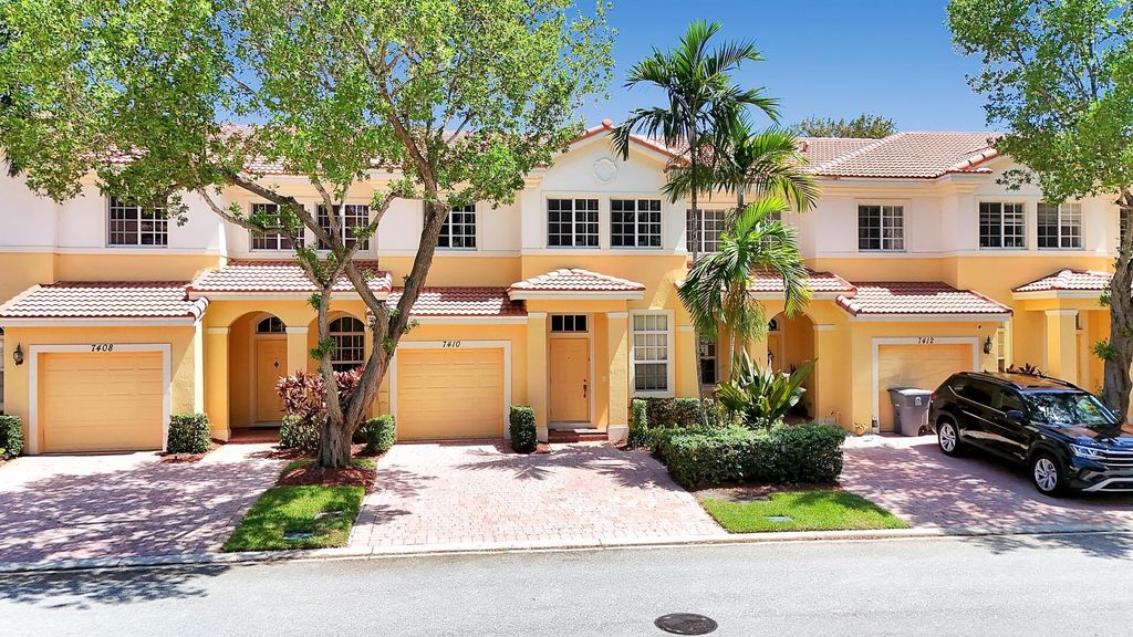 Photo of 7410 Briella Drive, Boynton Beach, FL 33437 (MLS # B26015850)