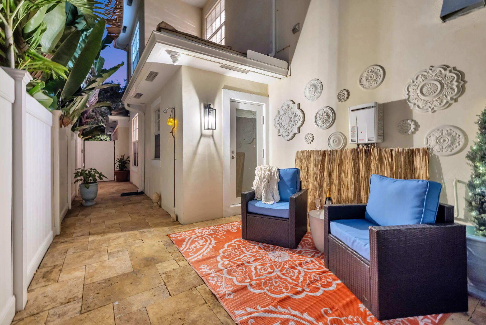 RIO VISTA C J HECTORS RES - Residential Lease