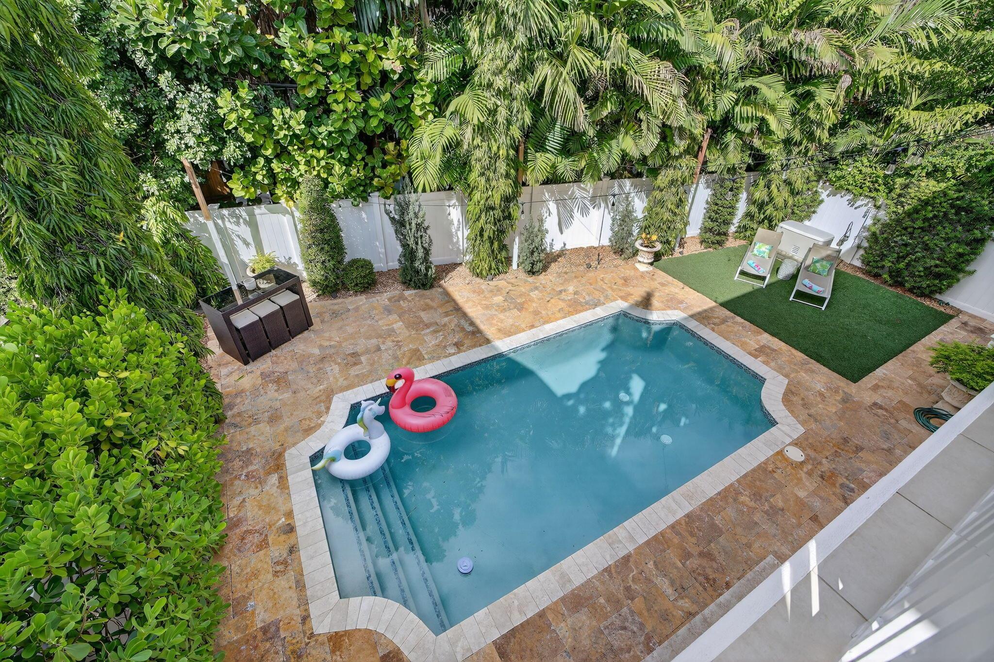 RIO VISTA C J HECTORS RES - Residential Lease