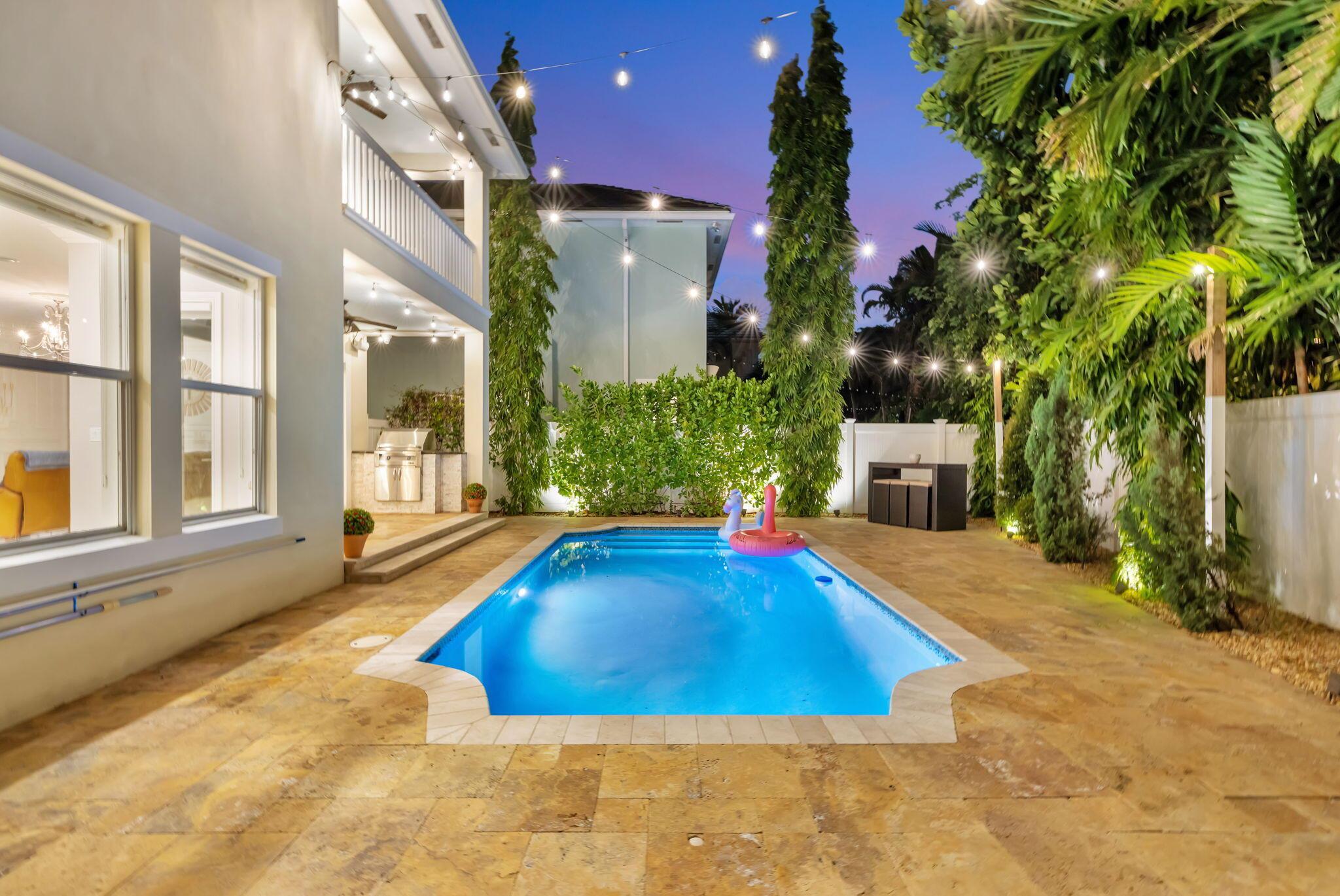 RIO VISTA C J HECTORS RES - Residential Lease
