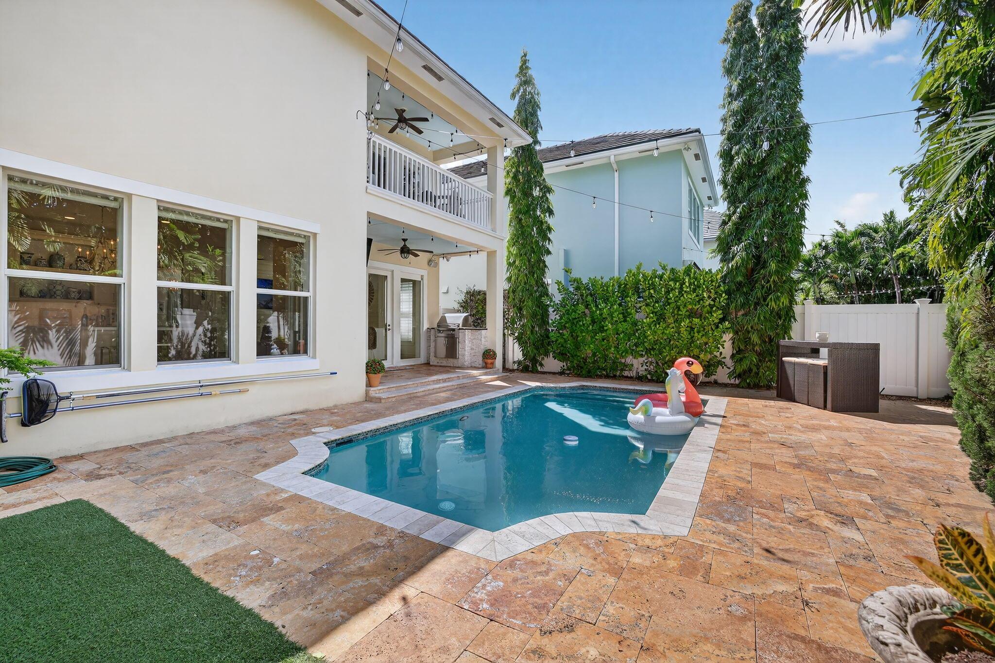 RIO VISTA C J HECTORS RES - Residential Lease