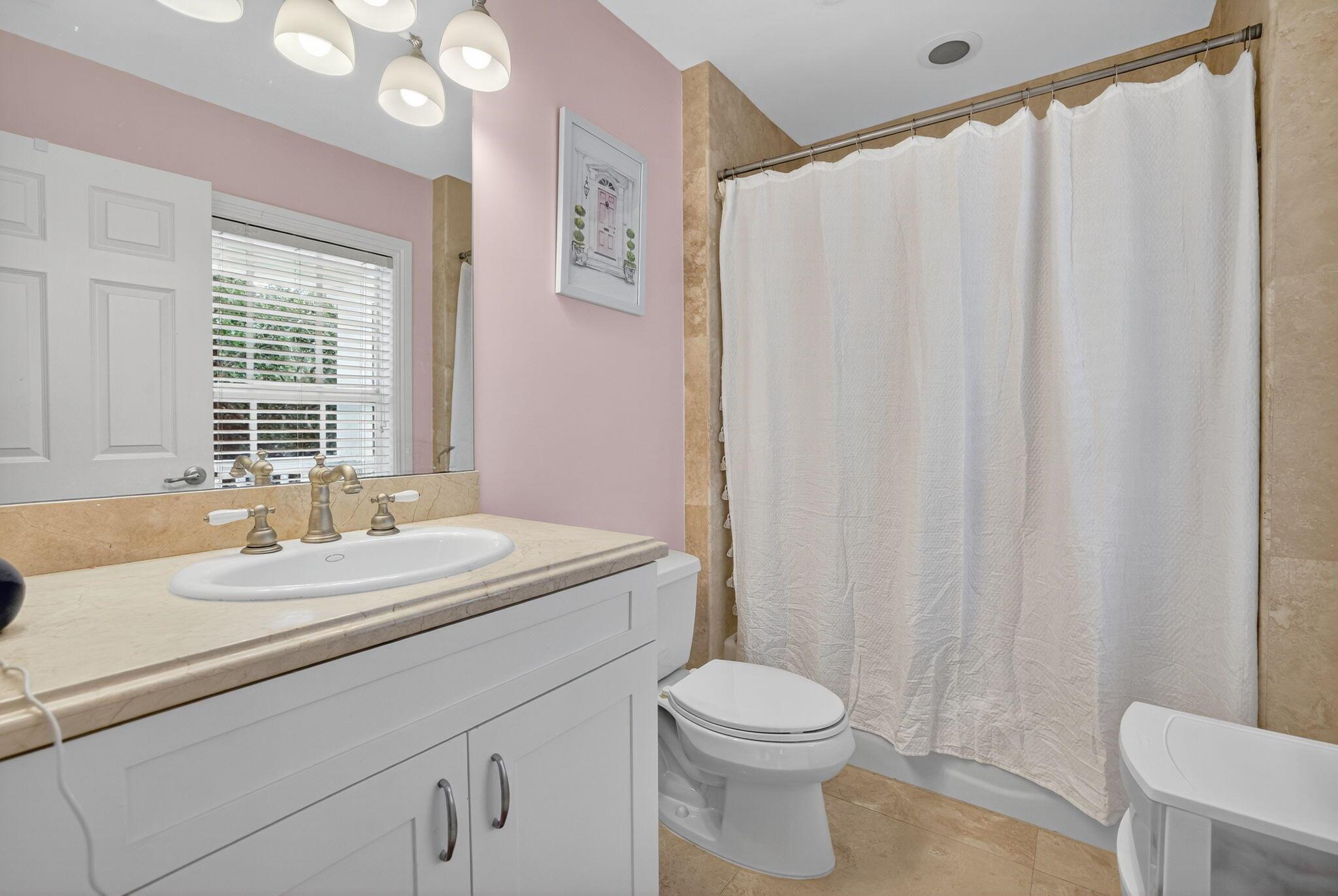 RIO VISTA C J HECTORS RES - Residential Lease