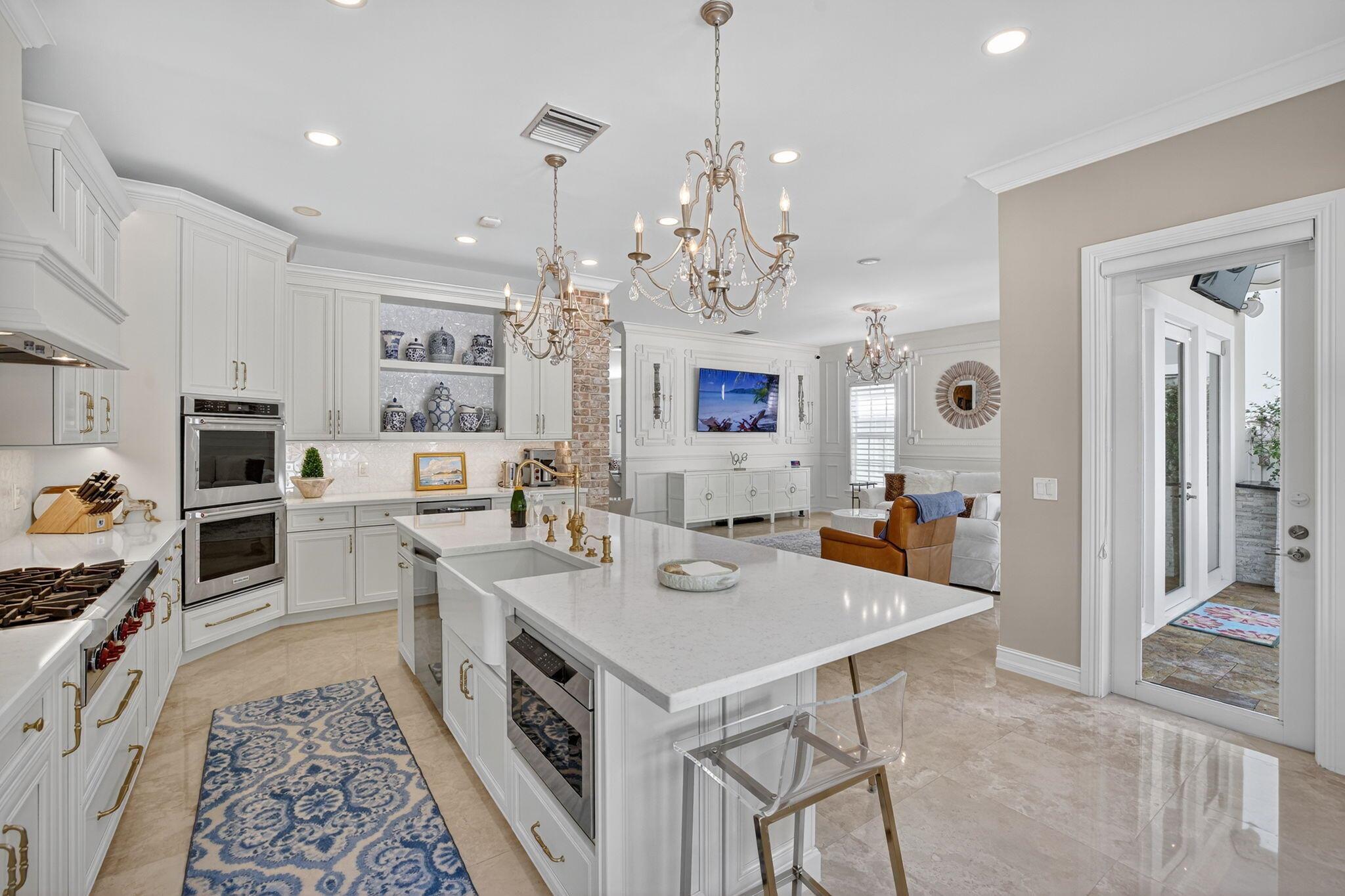 RIO VISTA C J HECTORS RES - Residential Lease