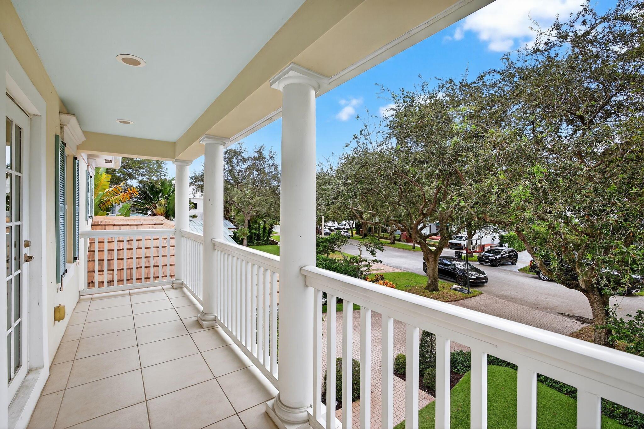 RIO VISTA C J HECTORS RES - Residential Lease