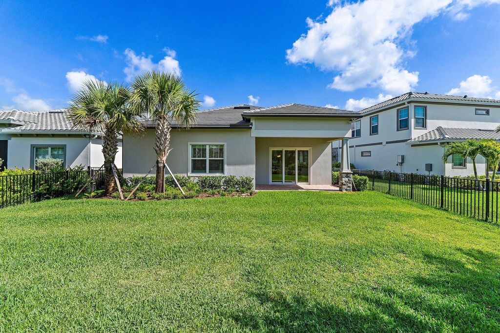 Photo of 12408 Banner Court, Palm Beach Gardens, FL 33412 (MLS # R11113577)