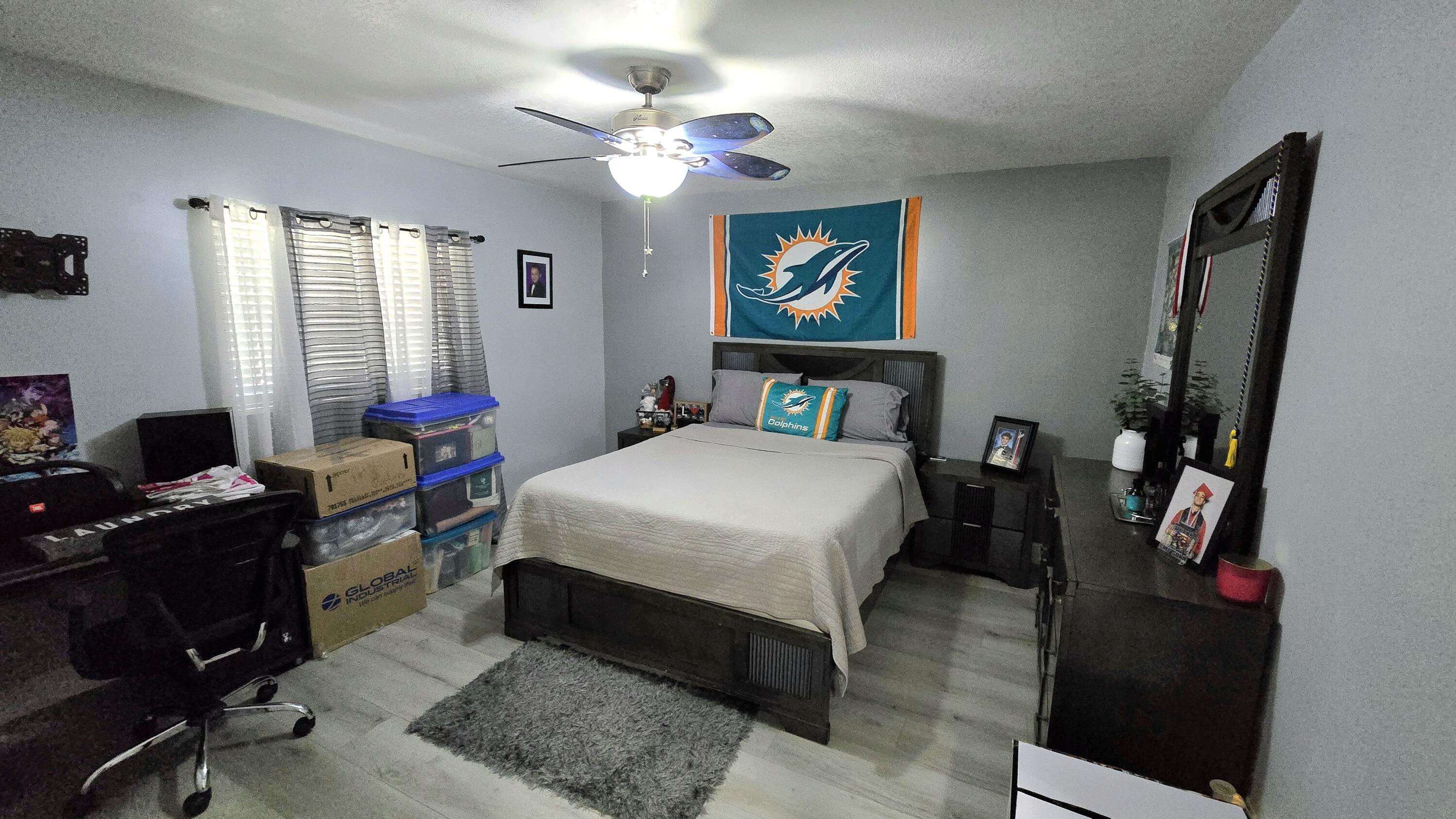 ROYAL PALM ESTATES 4 - Residential Income