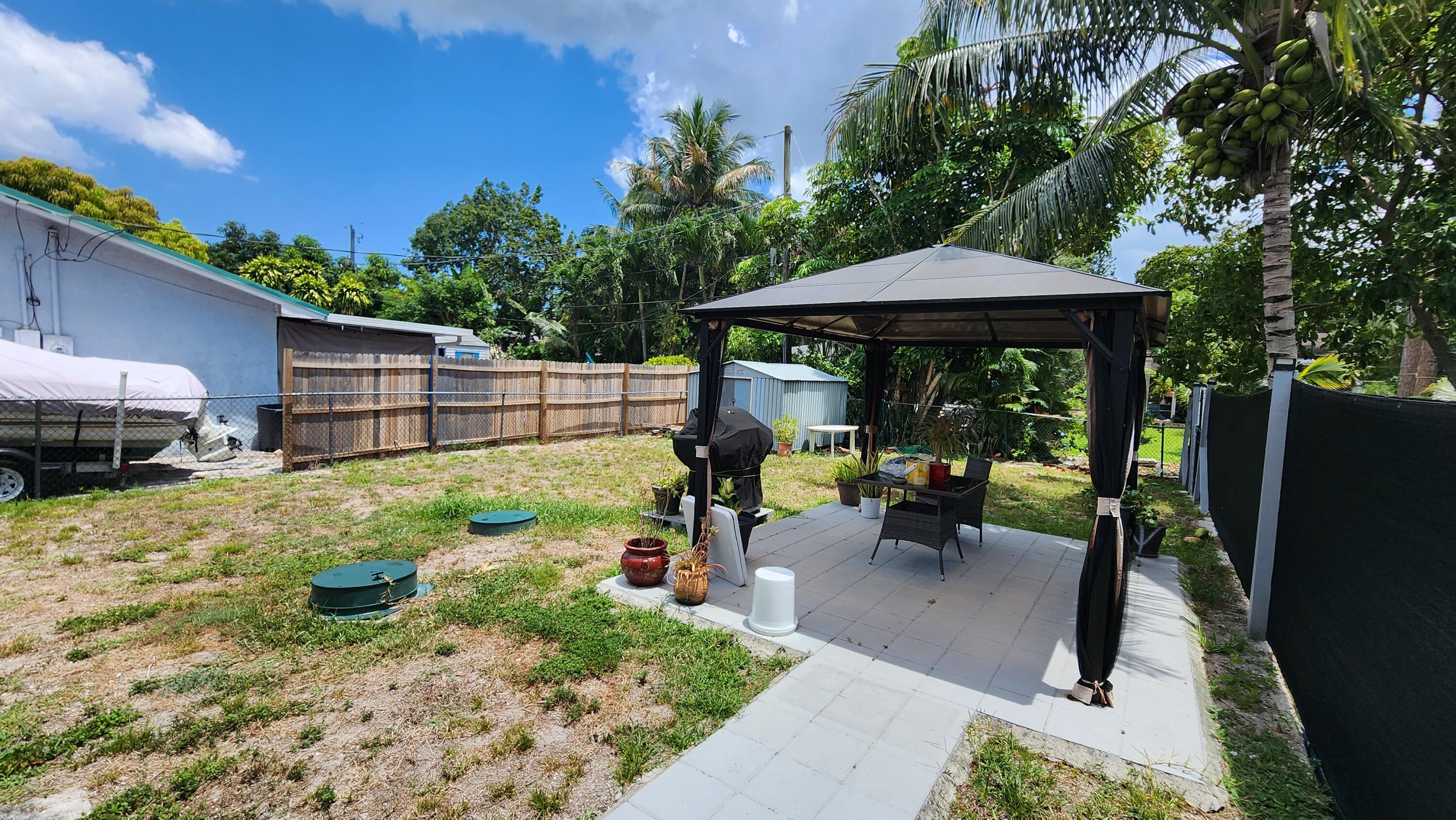 ROYAL PALM ESTATES 4 - Residential Income