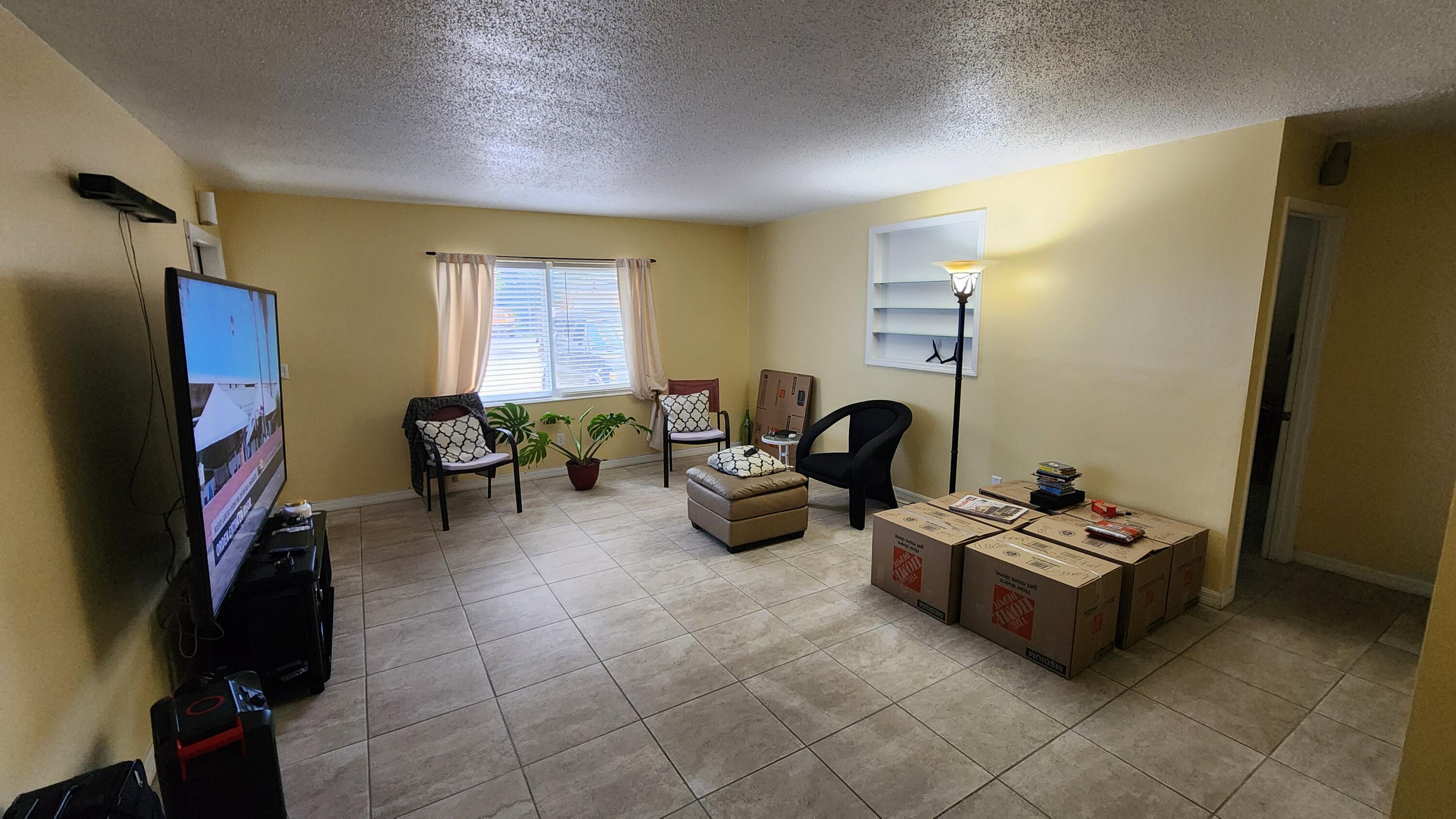 ROYAL PALM ESTATES 4 - Residential Income