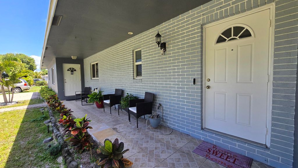 Photo of 5984 Orange Road, West Palm Beach, FL 33413 (MLS # B26014708)