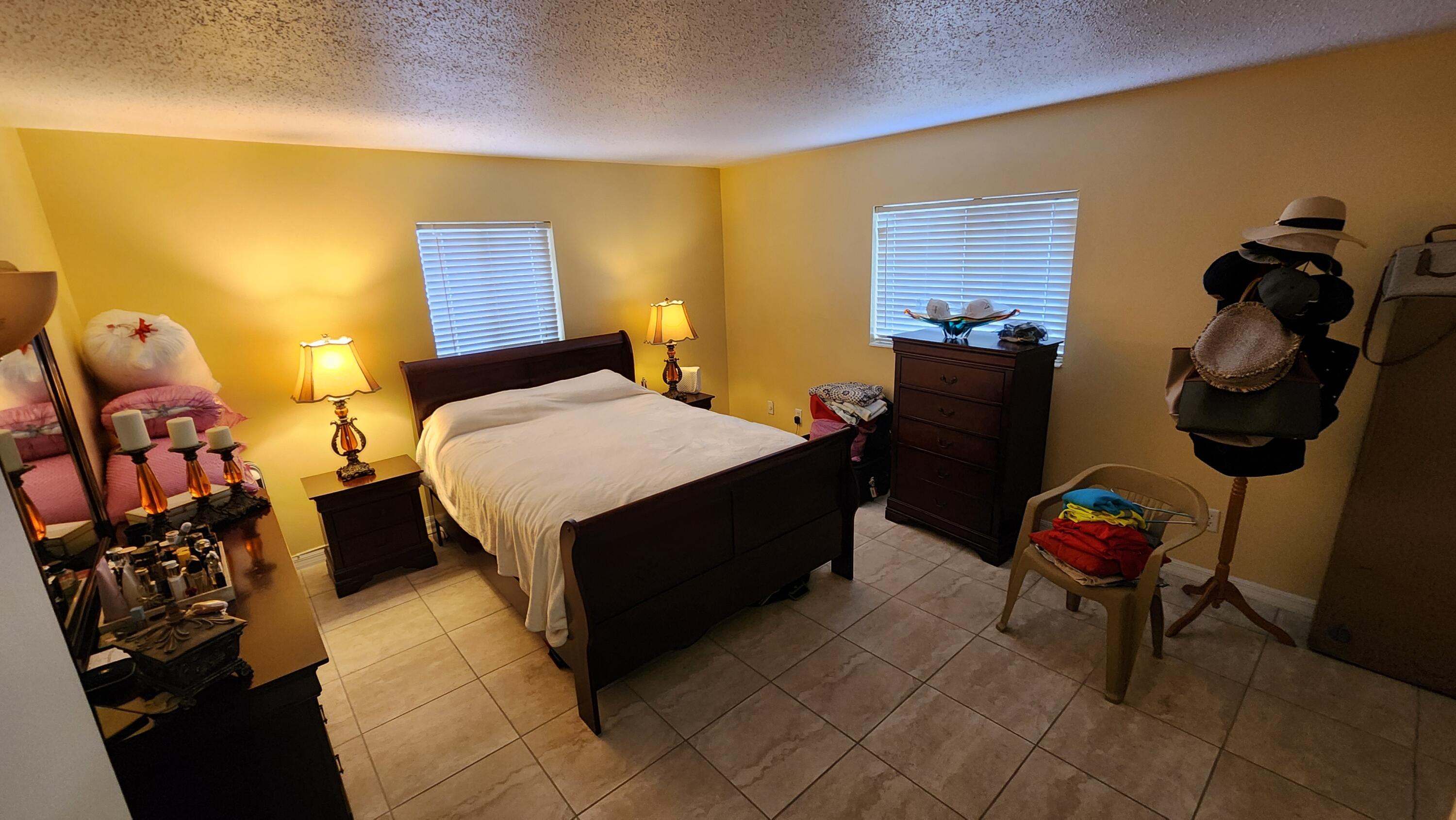 ROYAL PALM ESTATES 4 - Residential Income