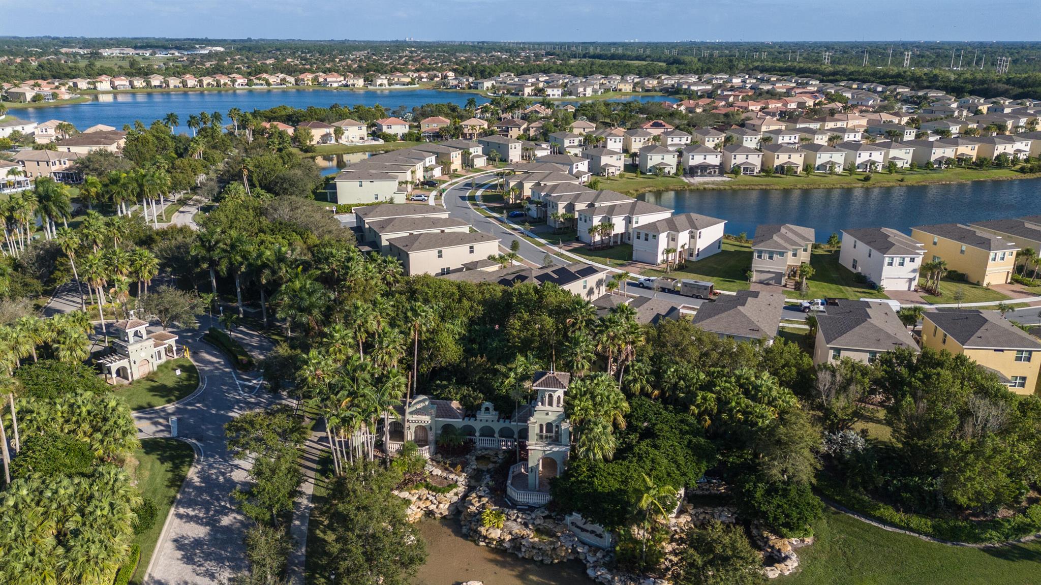 Vizcaya Falls - Residential