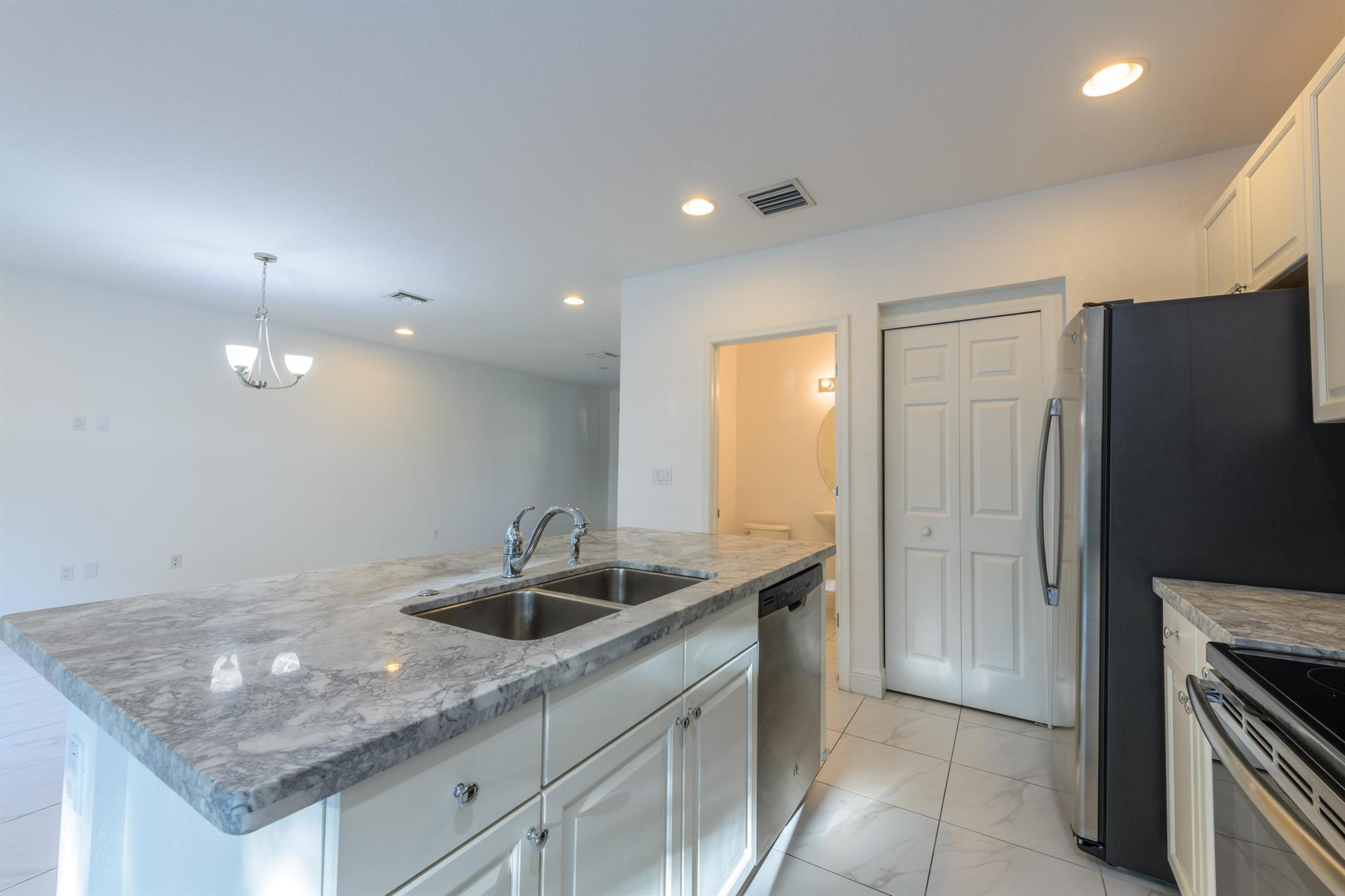 Vizcaya Falls - Residential