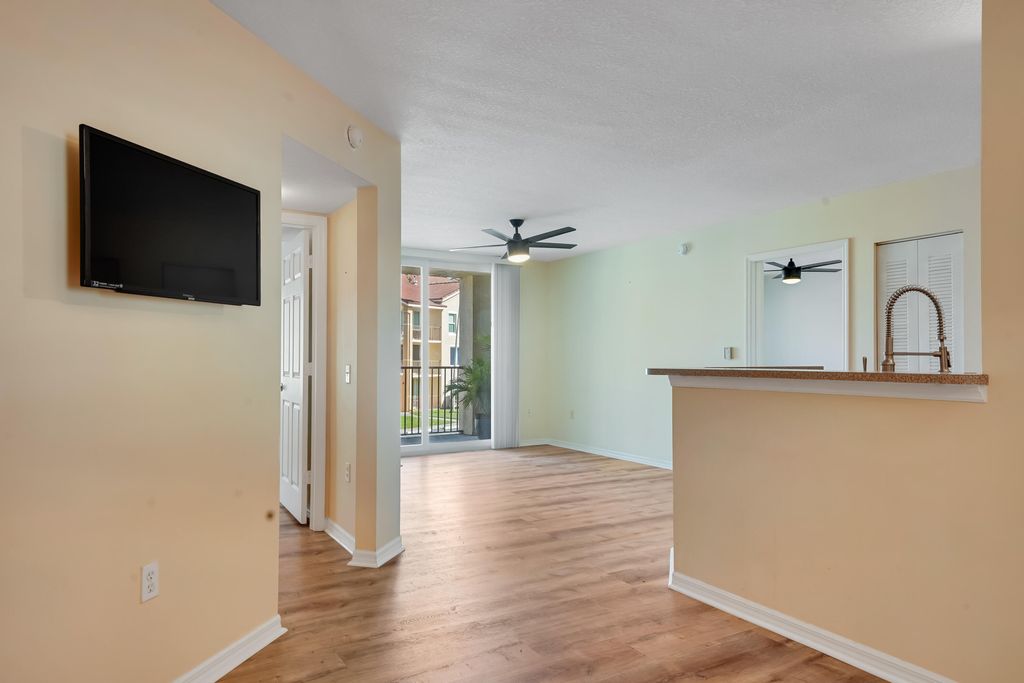Photo of 1112 Villa Circle, Boynton Beach, FL 33435 (MLS # B26009051)