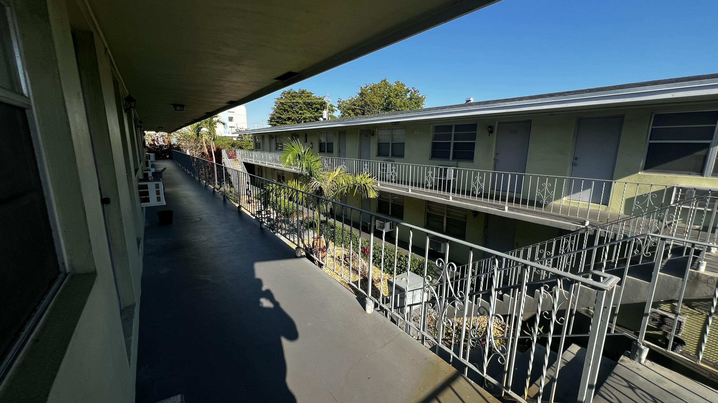 EDGEWATER BEACH CONDO - Residential Lease