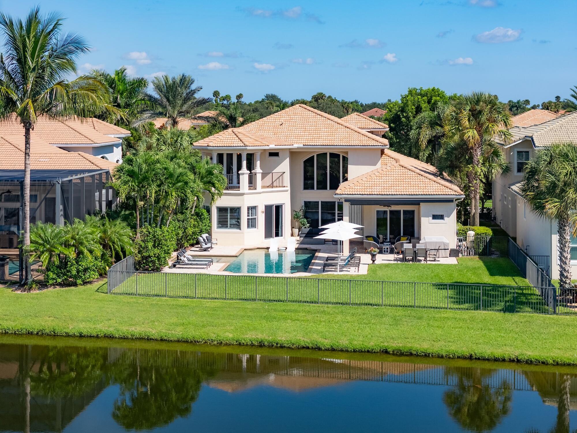 JUPITER COUNTRY CLUB - Residential