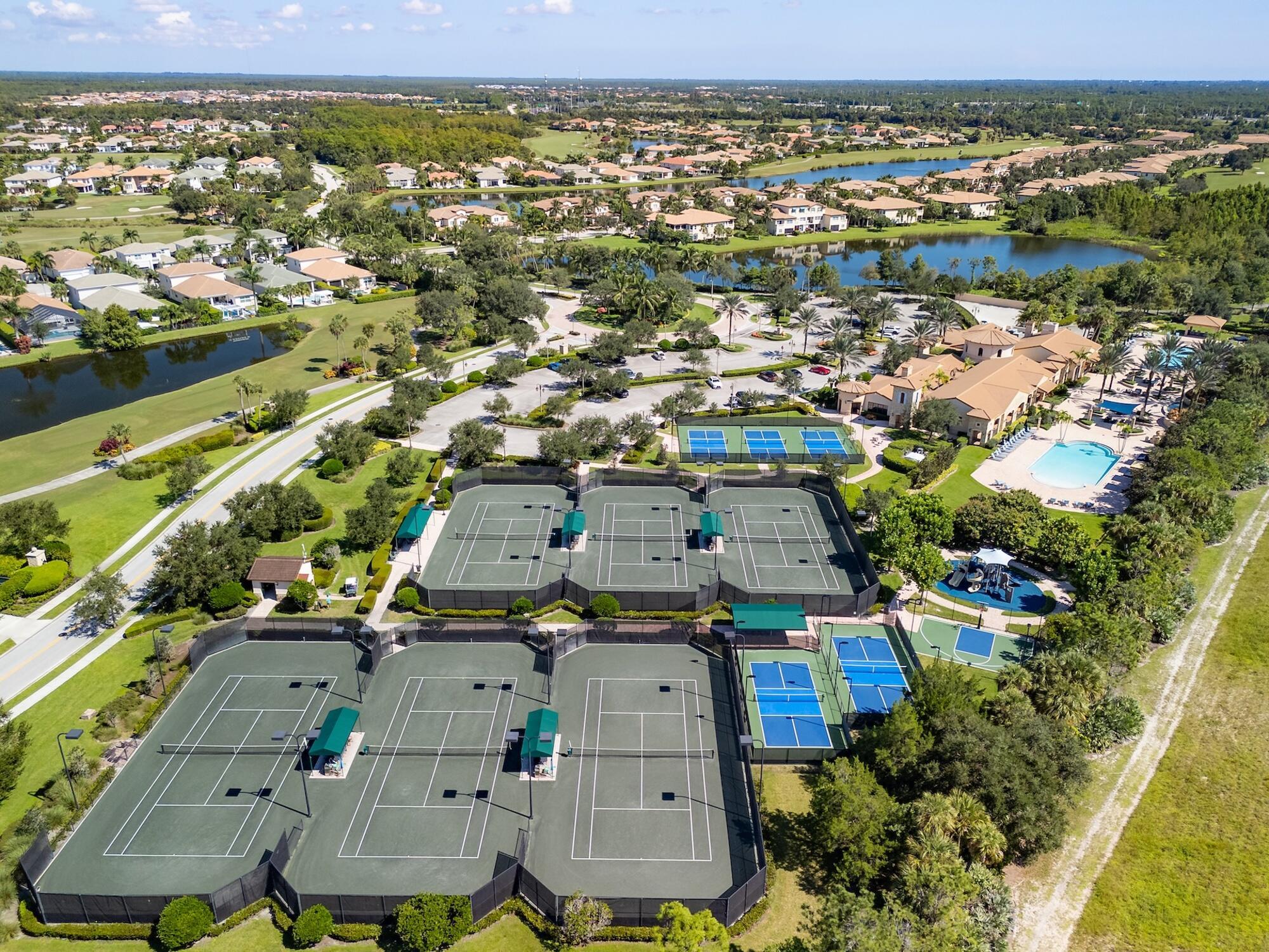 JUPITER COUNTRY CLUB - Residential