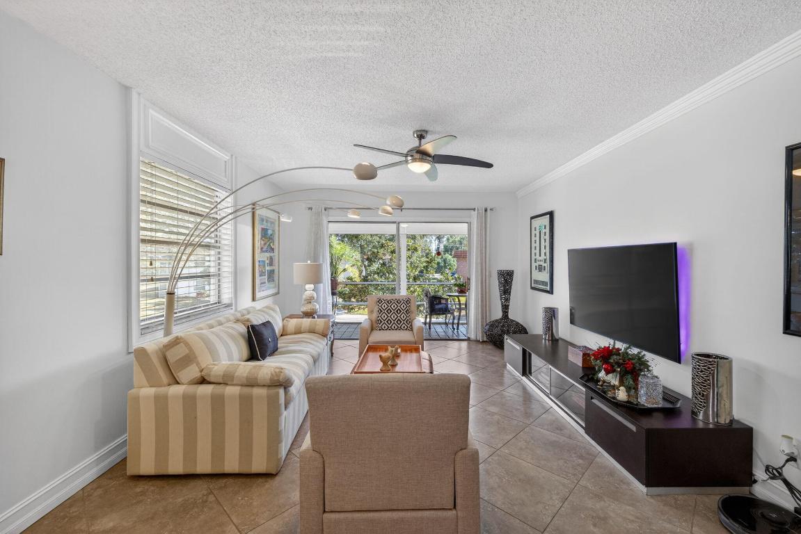 VISTA DEL LAGO CONDO - Residential