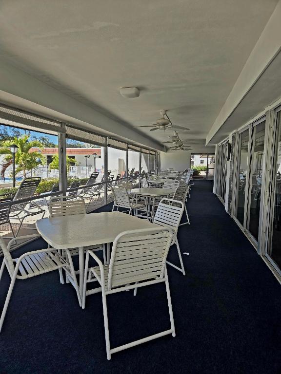 VISTA DEL LAGO CONDO - Residential