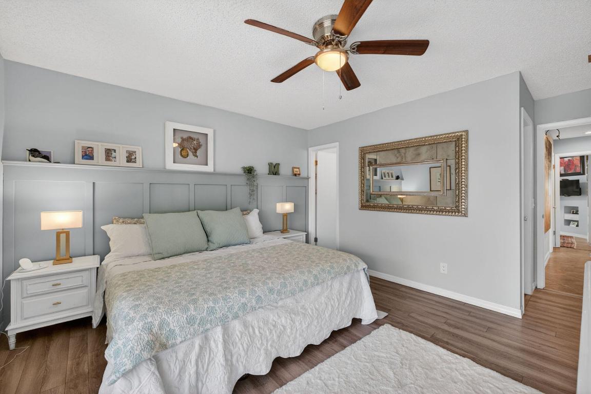 VISTA DEL LAGO CONDO - Residential