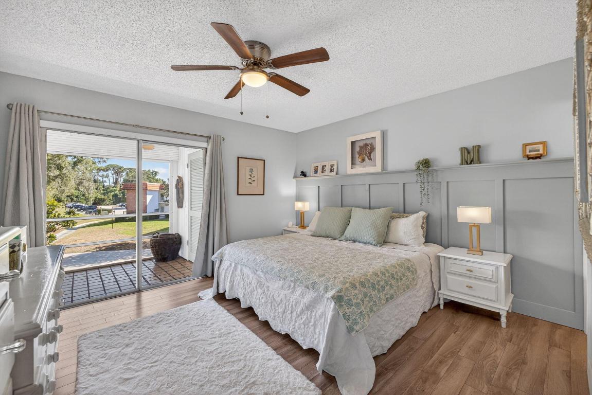 VISTA DEL LAGO CONDO - Residential