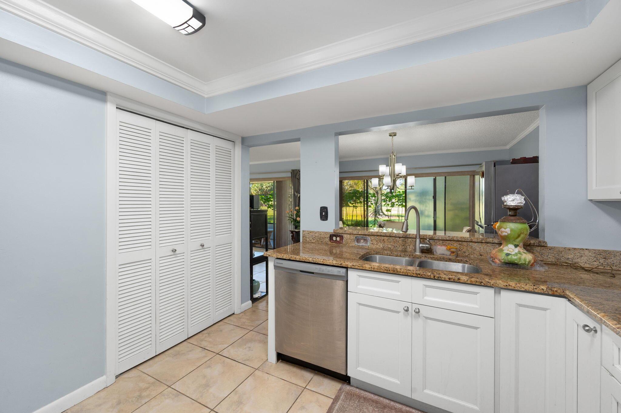 QUAIL RUN VILLAGE (PATTIO - Residential