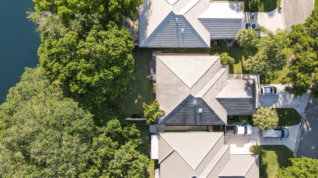 LAKE CATHERINE - Residential