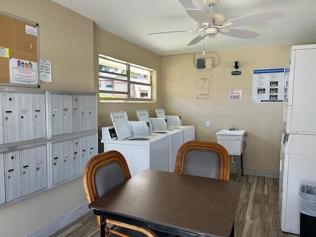 GOLDEN LAKES VILLAGE - Residential