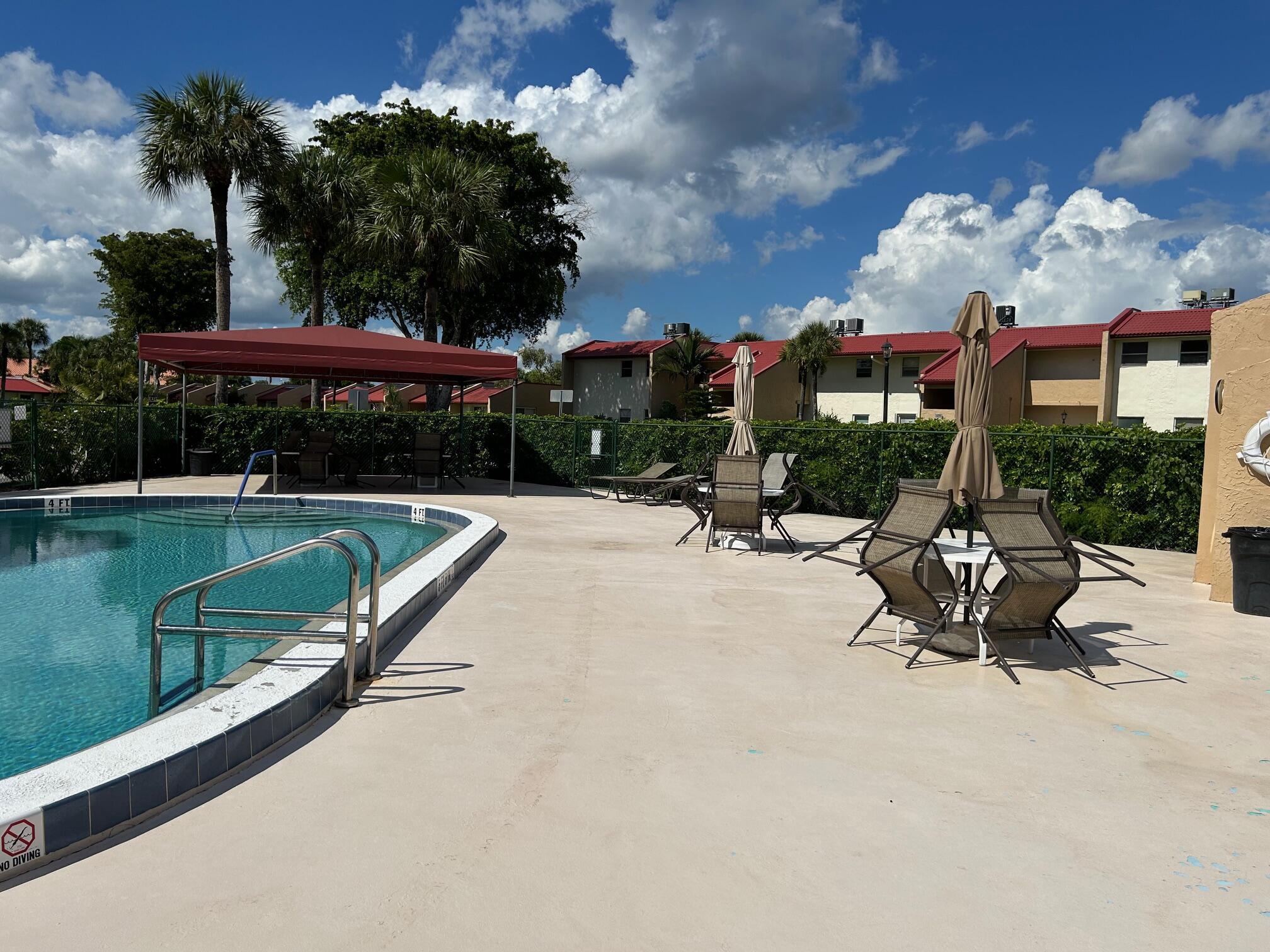 GOLDEN LAKES VILLAGE - Residential