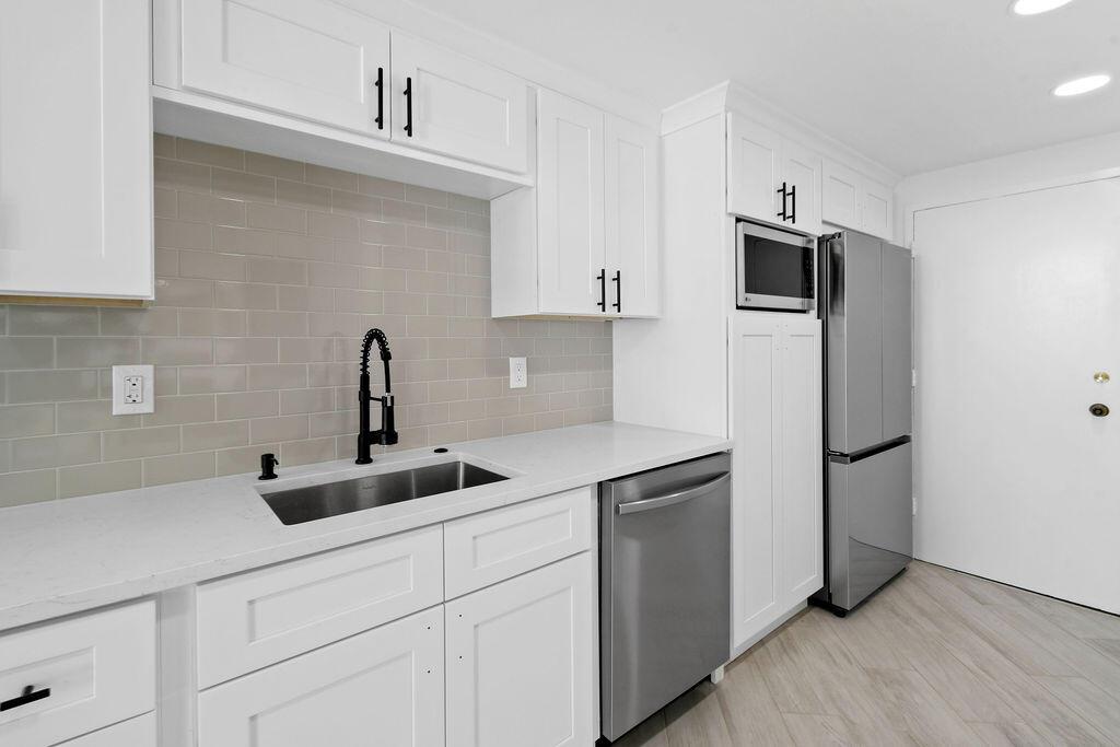 PORTOFINO SOUTH CONDO ESTATES OF SOUTH PALM BEACH - Residential