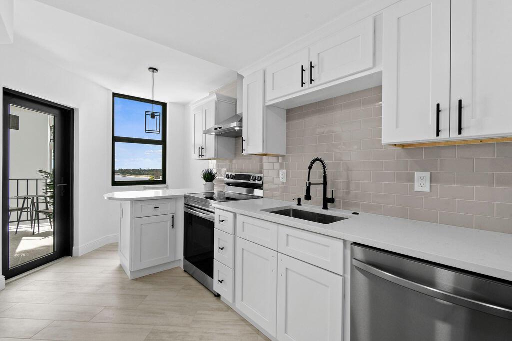 PORTOFINO SOUTH CONDO ESTATES OF SOUTH PALM BEACH - Residential