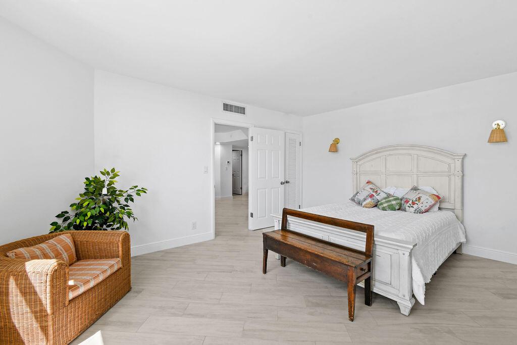 PORTOFINO SOUTH CONDO ESTATES OF SOUTH PALM BEACH - Residential