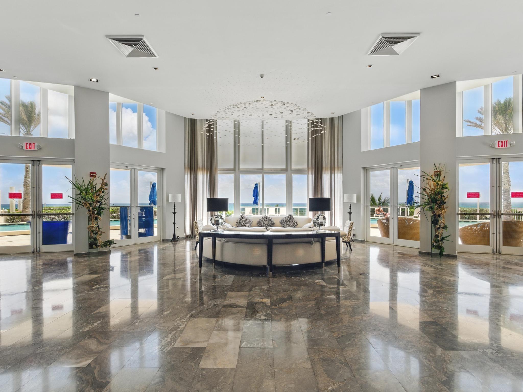 OCEAN FOUR - Residential