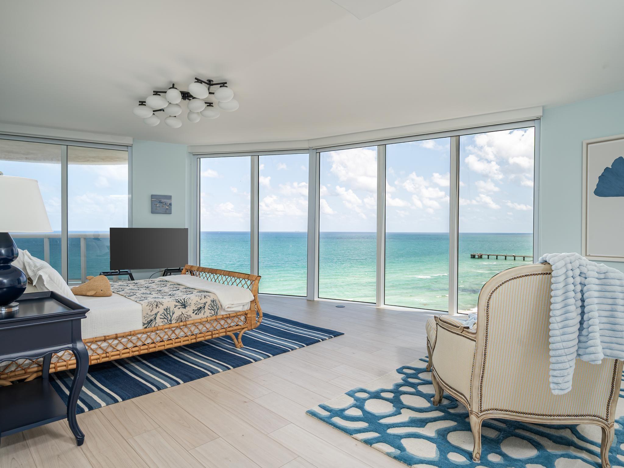 OCEAN FOUR - Residential