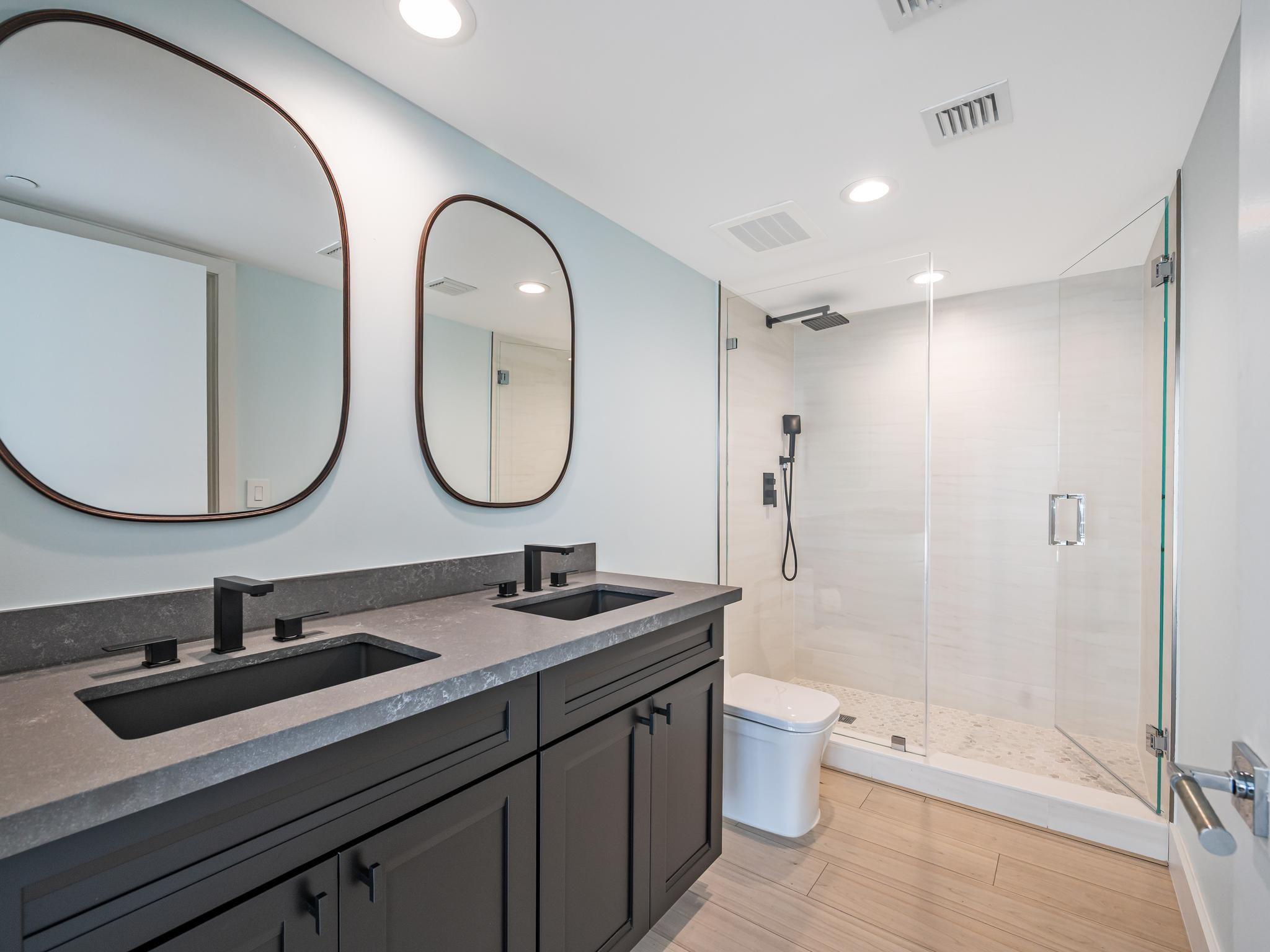 OCEAN FOUR - Residential