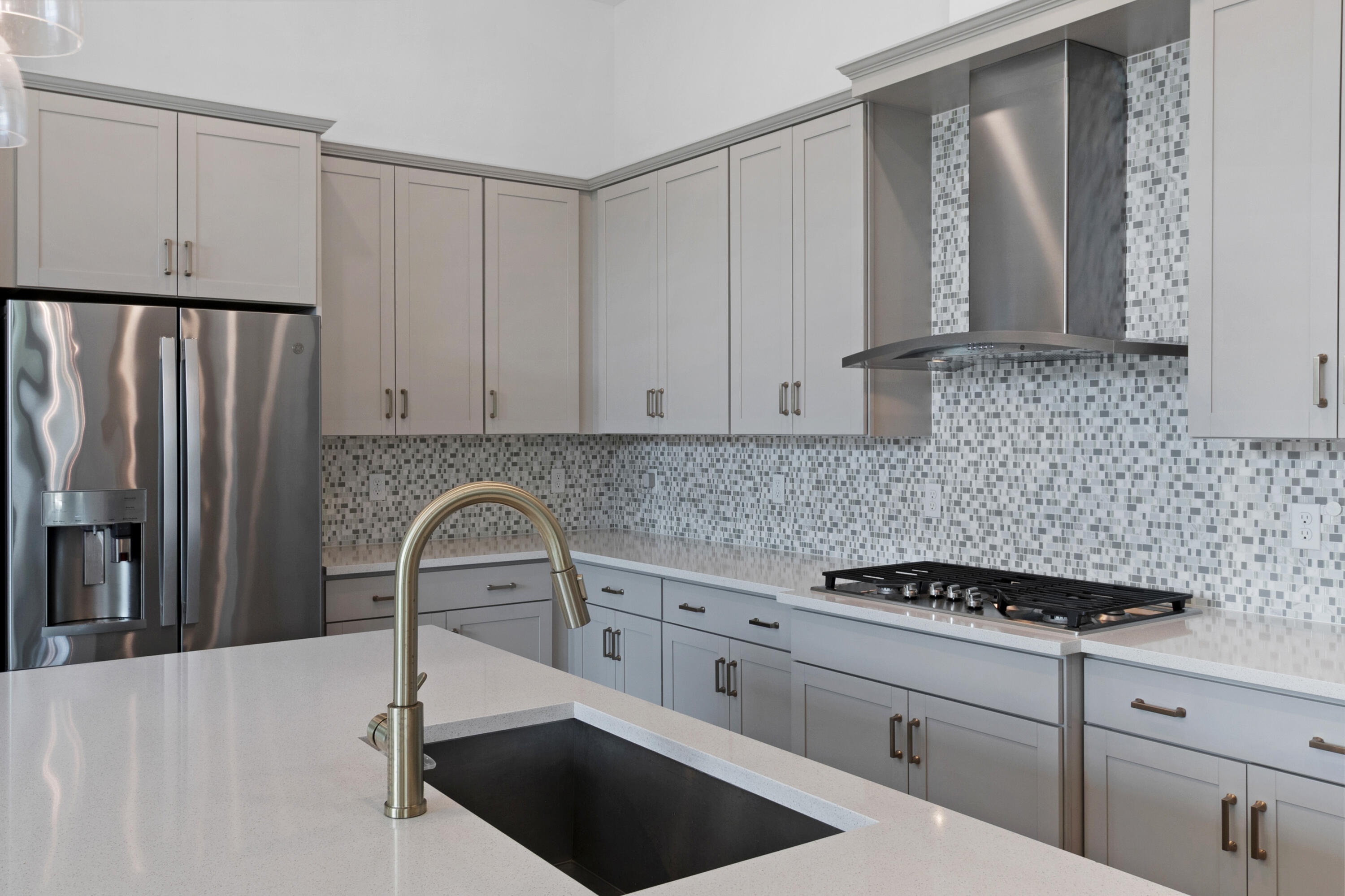 PALM MEADOWS ESTATES - Residential