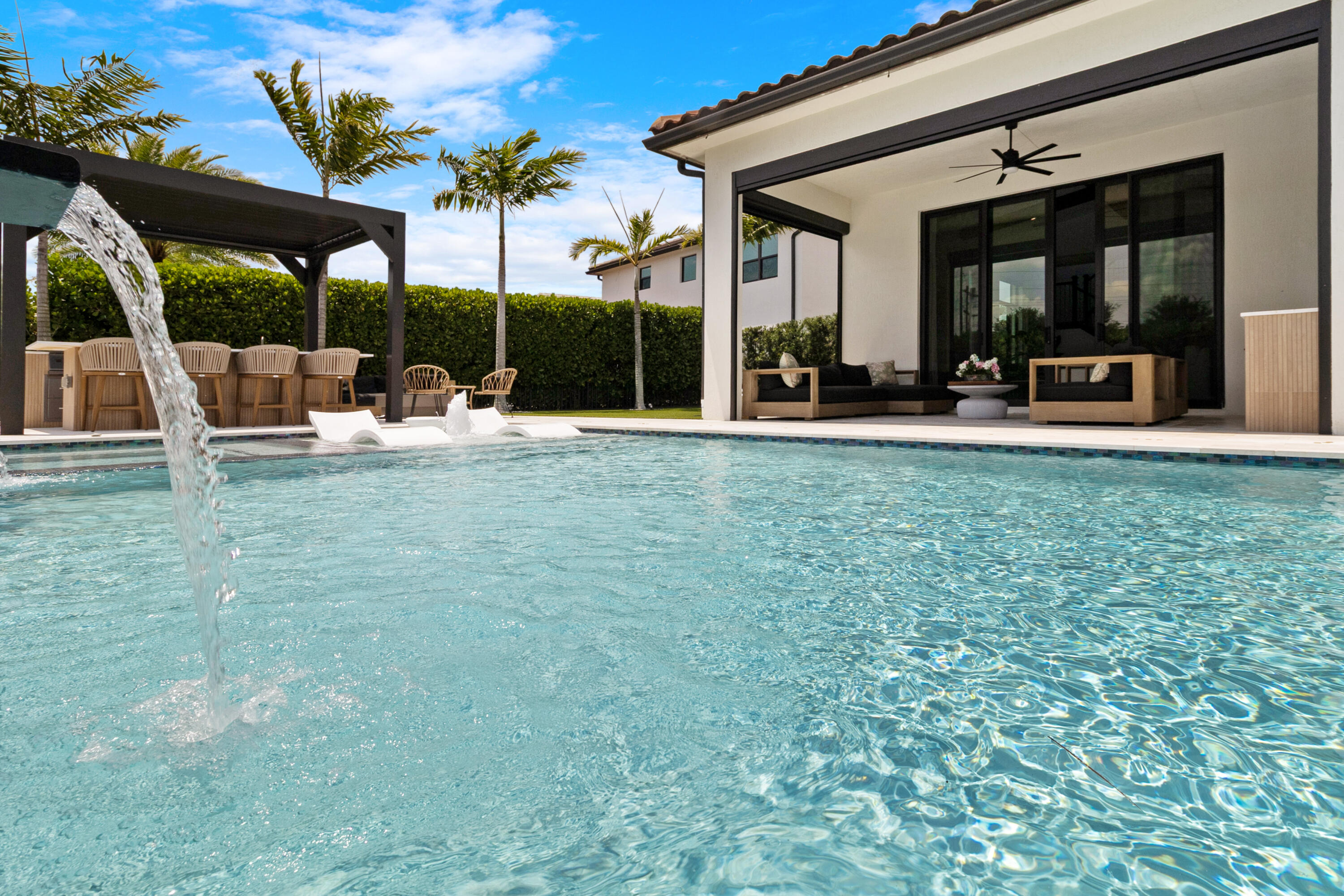 PALM MEADOWS ESTATES - Residential