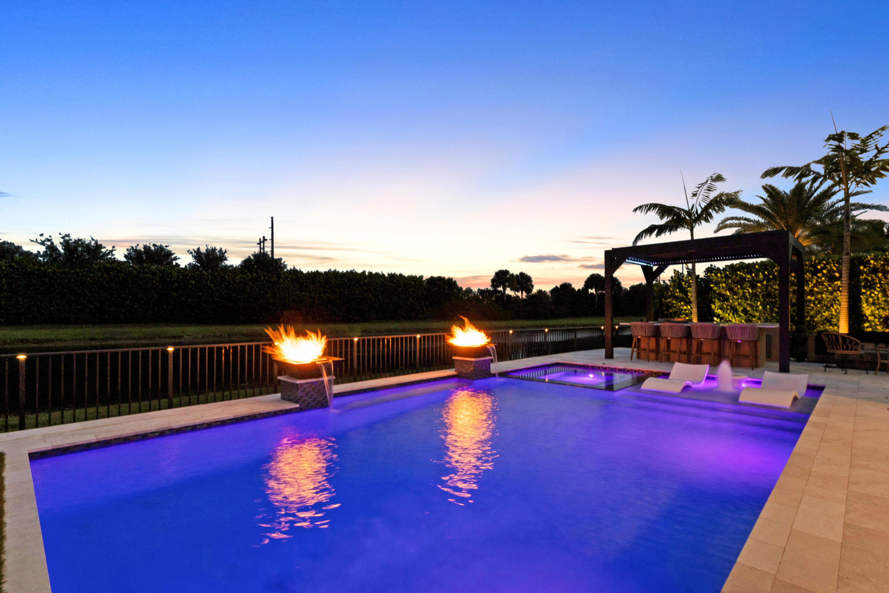 PALM MEADOWS ESTATES - Residential