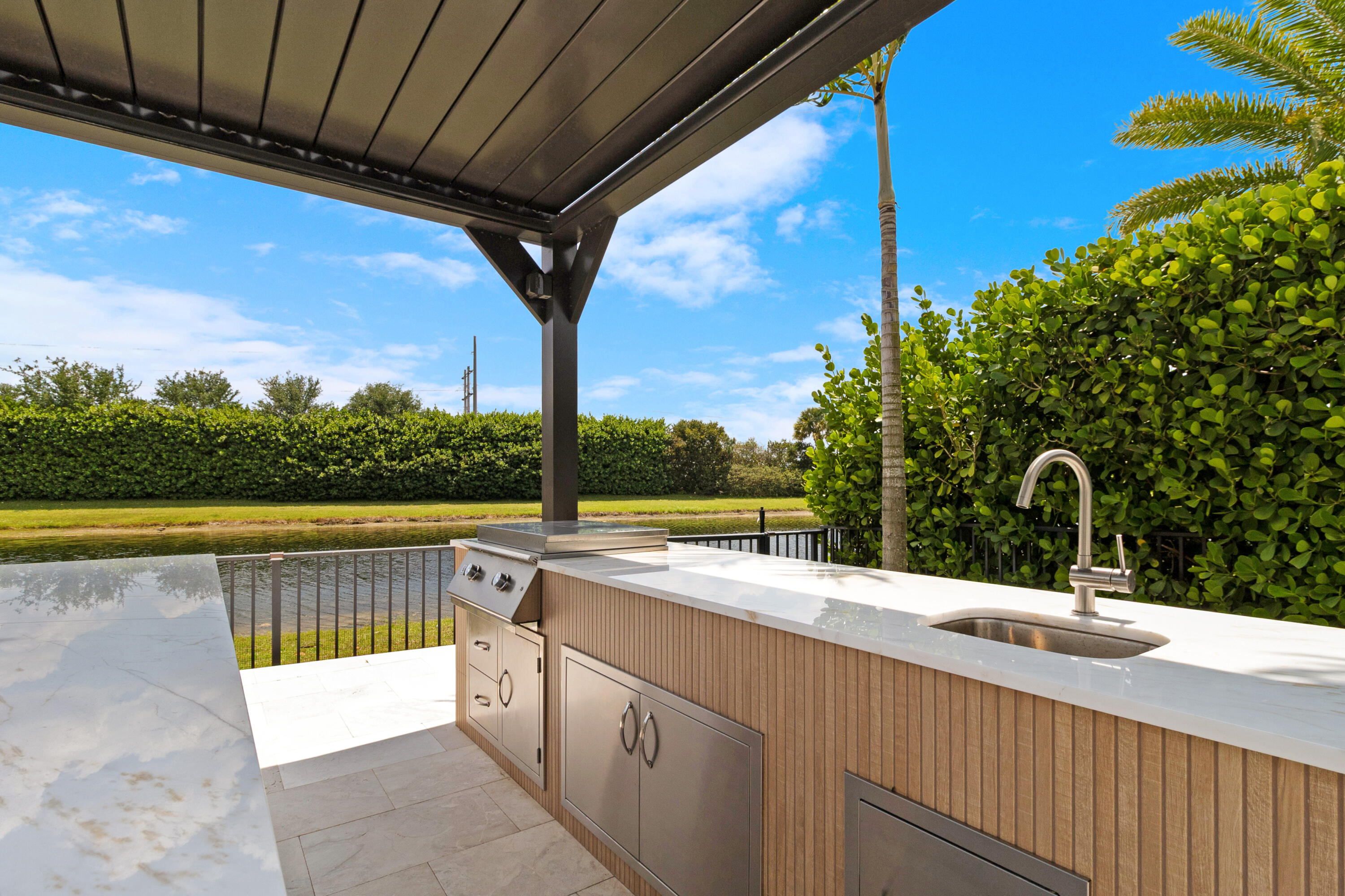 PALM MEADOWS ESTATES - Residential