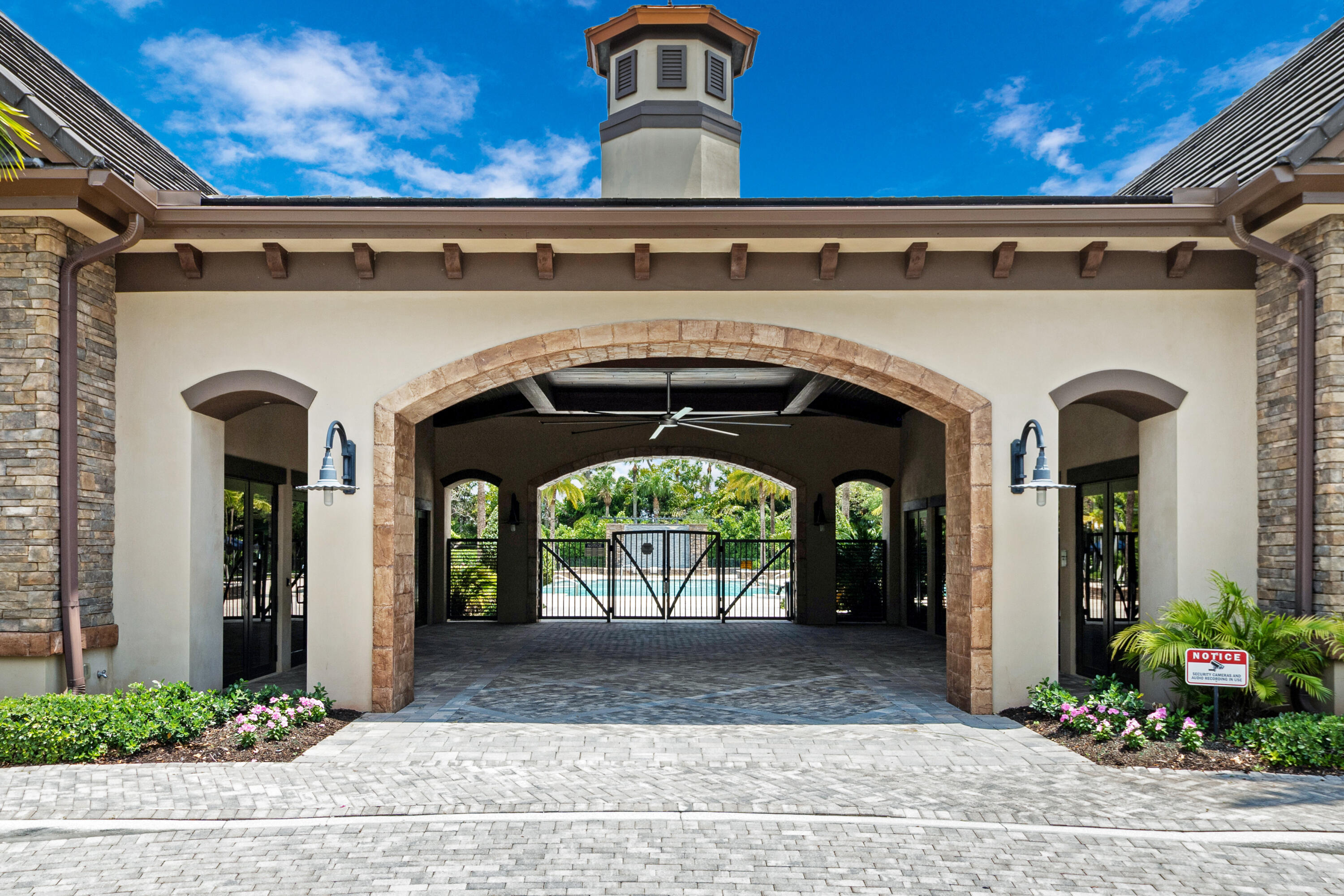 PALM MEADOWS ESTATES - Residential