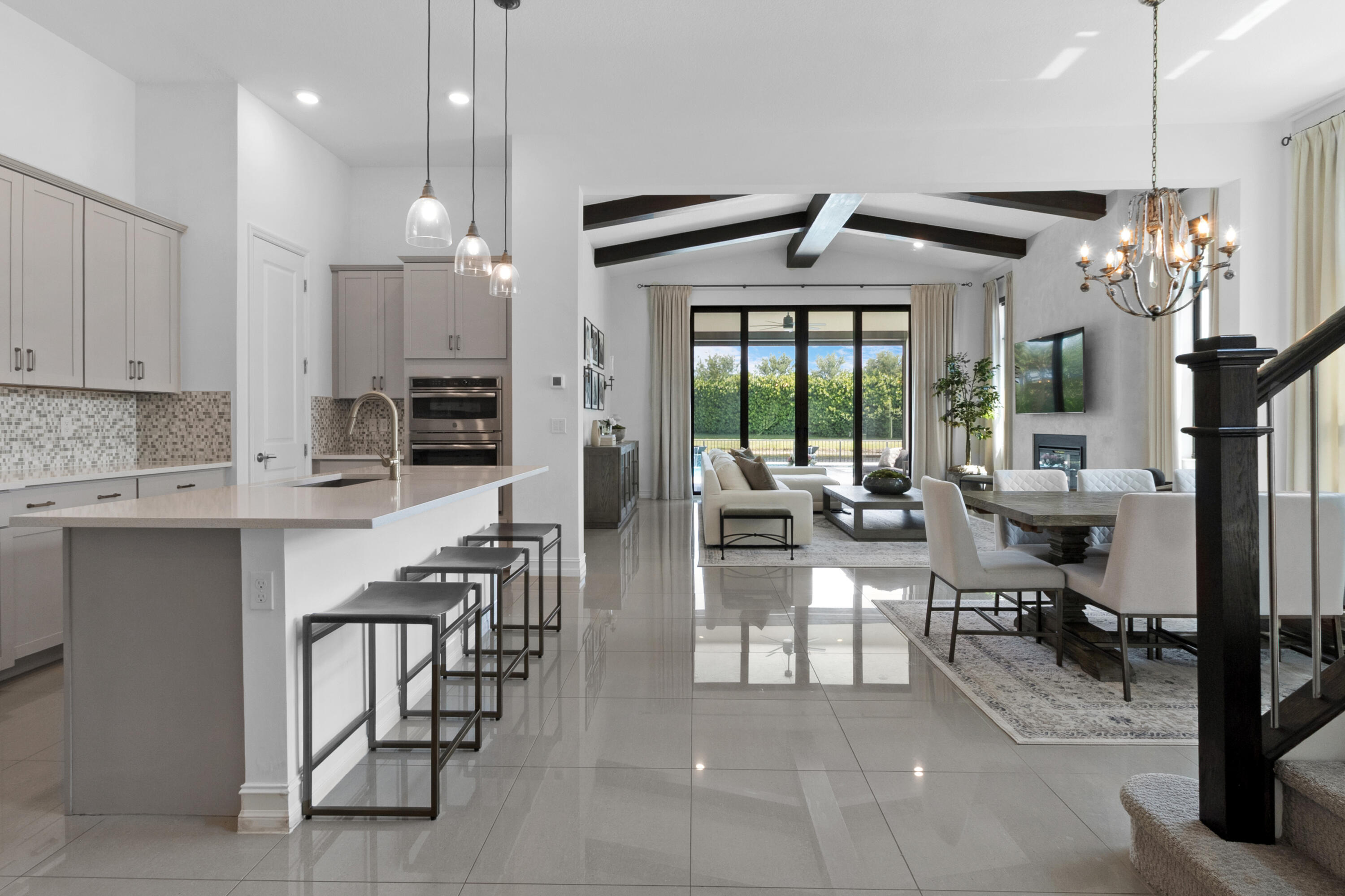 PALM MEADOWS ESTATES - Residential