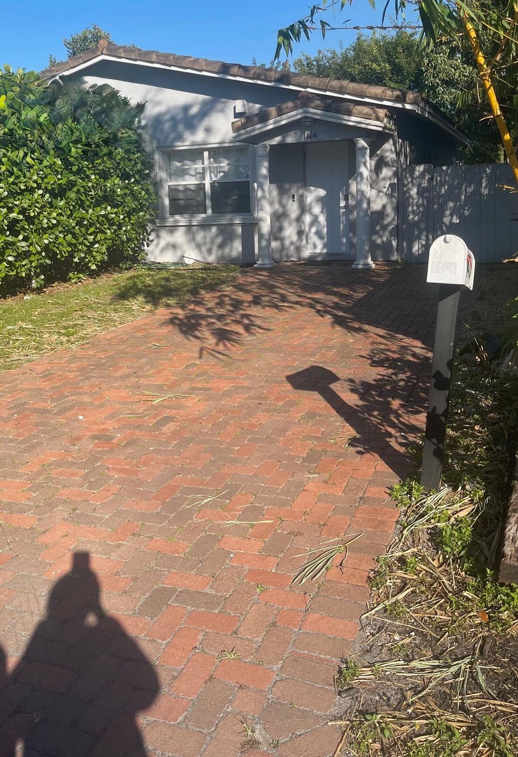 Photo of 1404 NW 4th Ave, Fort Lauderdale, FL 33311 (MLS # R11160109)