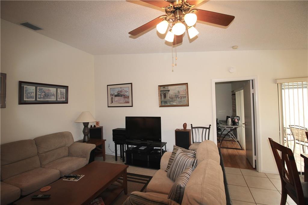 MEADOWS 300 - Residential