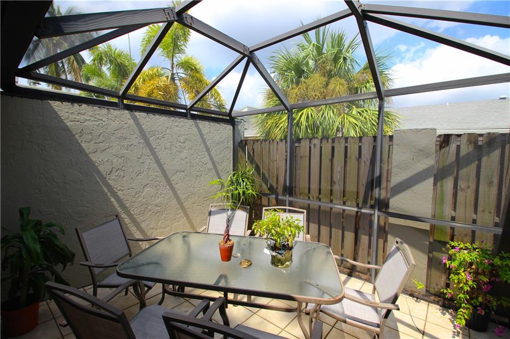 MEADOWS 300 - Residential