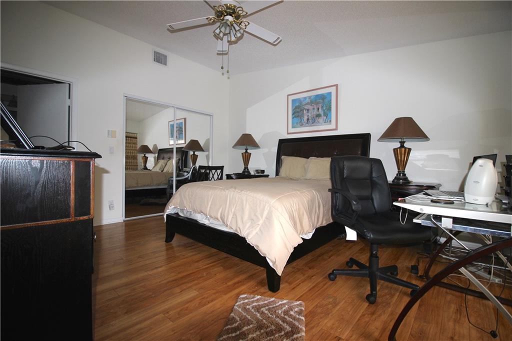 MEADOWS 300 - Residential