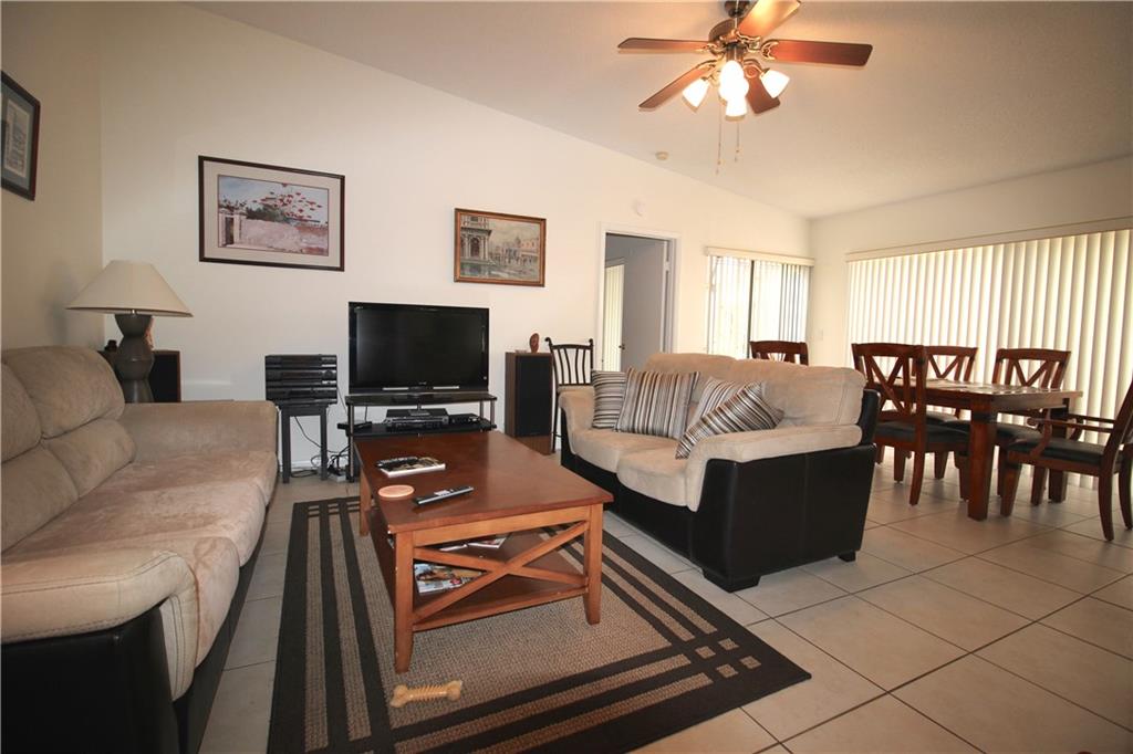 MEADOWS 300 - Residential